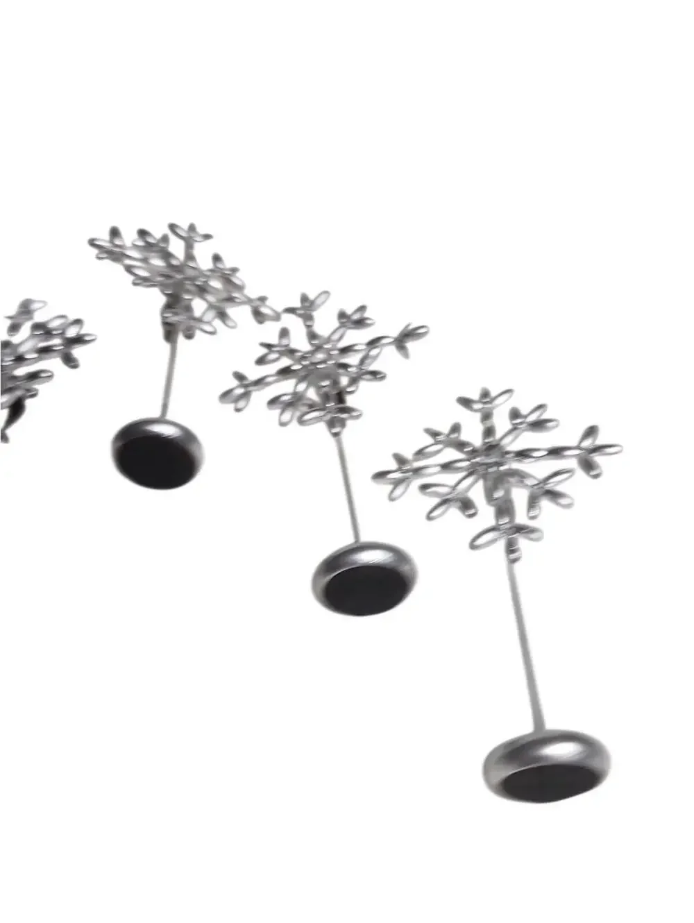 Pier 1 Chrome Silver Party Snowflake Star Place Setting Card Holders Set of 5